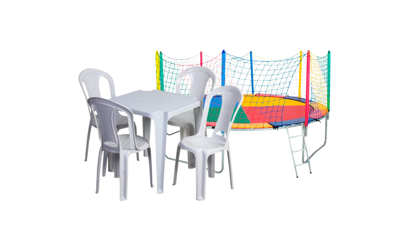 Material de locação LOCAMAIS limpo e higienizado - mesas e cadeiras de plástico branca bem conservadas